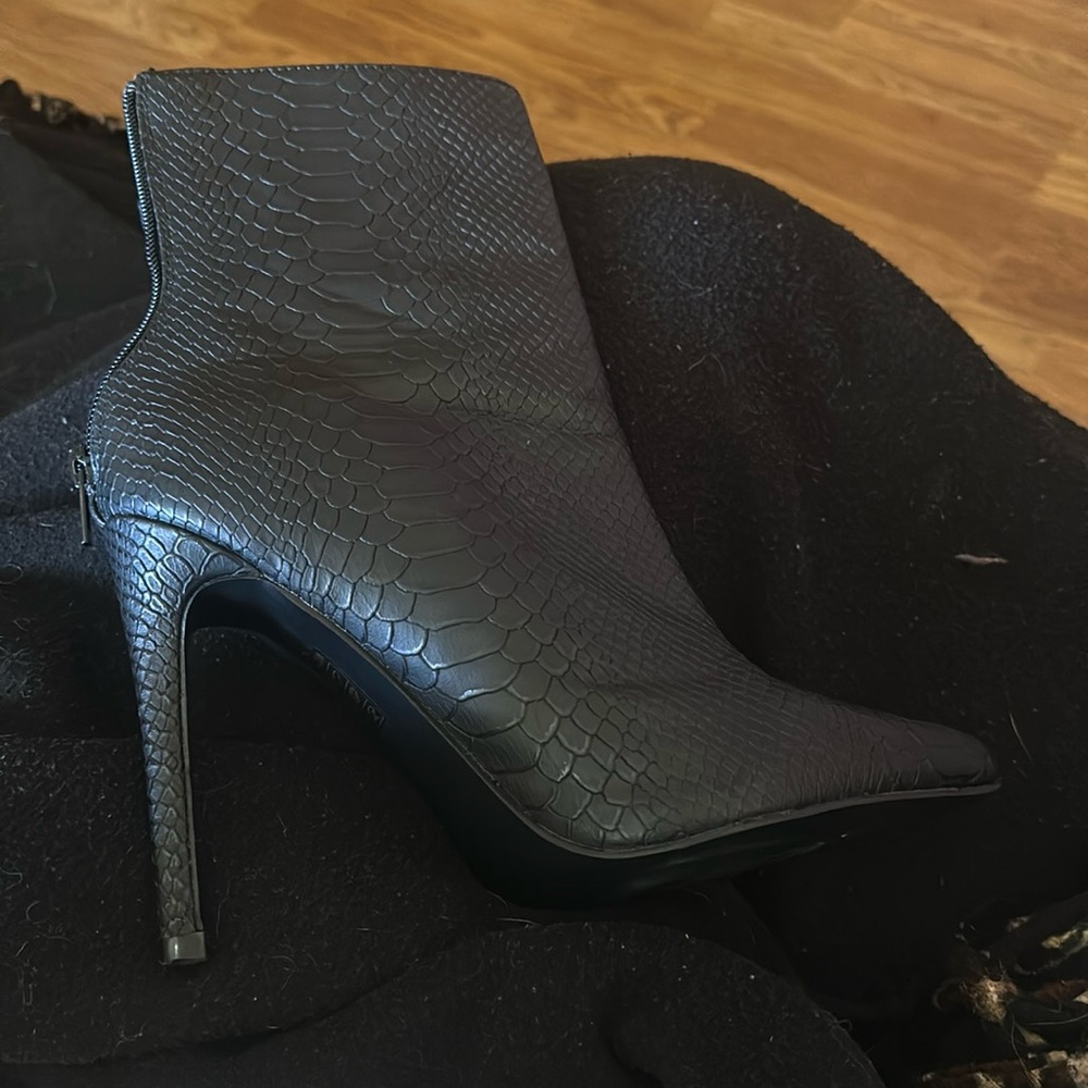 So me heels